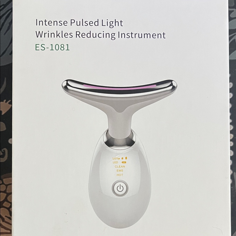 Intense Pulsed Light Wrinkle Reducing Instrument - Picture 4 of 4